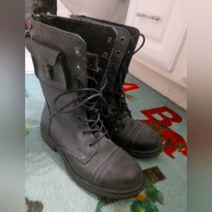 Roxy Black Combat Style Boots